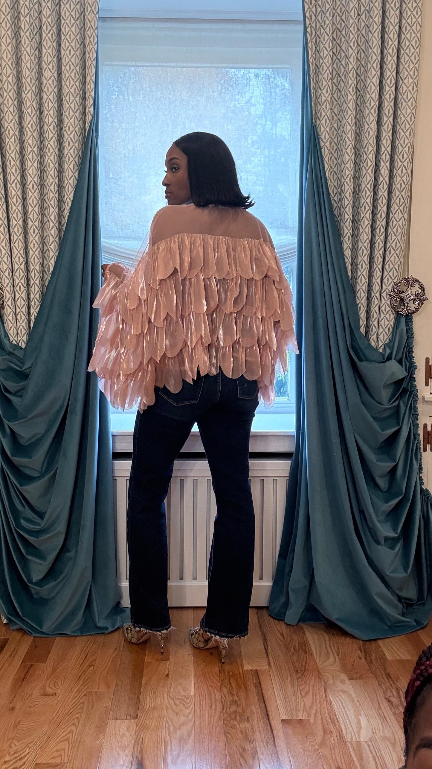 She's So Chic Blouse - Mauve