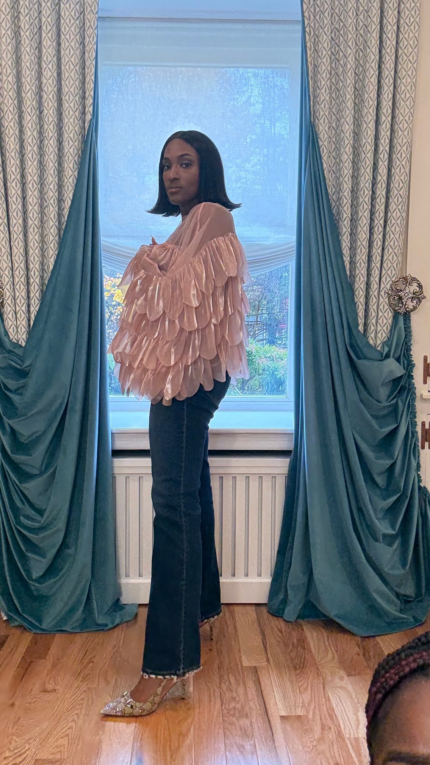 She's So Chic Blouse - Mauve